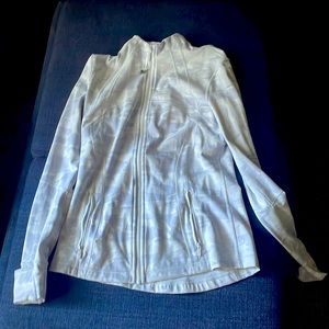 Lululemon define jacket size 10